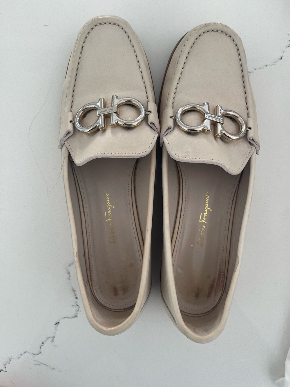 Salvatore Ferragamo Cream Leather Vara Gancini Bit Loafers
